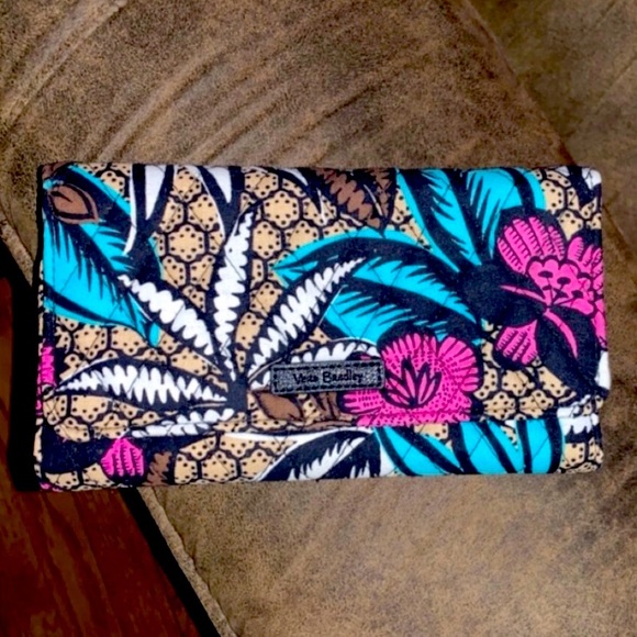 Vera Bradley Handbags - Vera Bradley Wallet